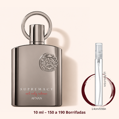 Afnan Supremacy Not Only Intense — frasco ao lado de um decant spray de 10 ml, para comparar o tamanho; cerca de 150 a 190 borrifadas